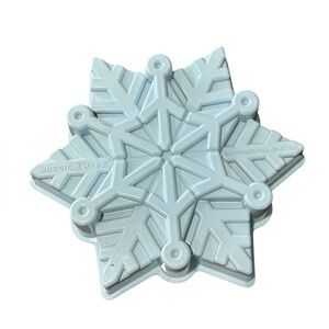 Nordic Ware Disney Frozen Snowflake Cake Pan